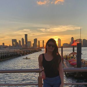 Meet your Posher, Luisa